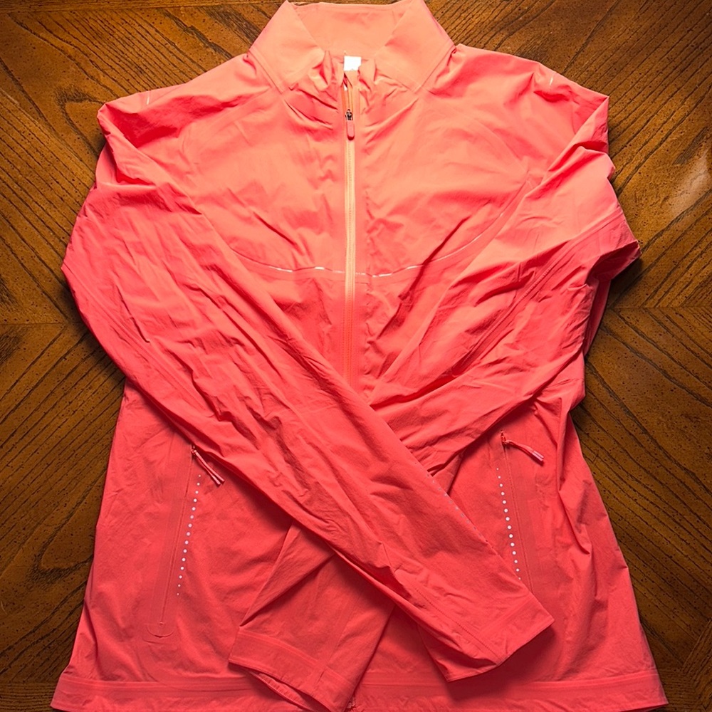 NEW! Lululemon Fast and Free Windbreaker Jacket - Picture 4 of 7